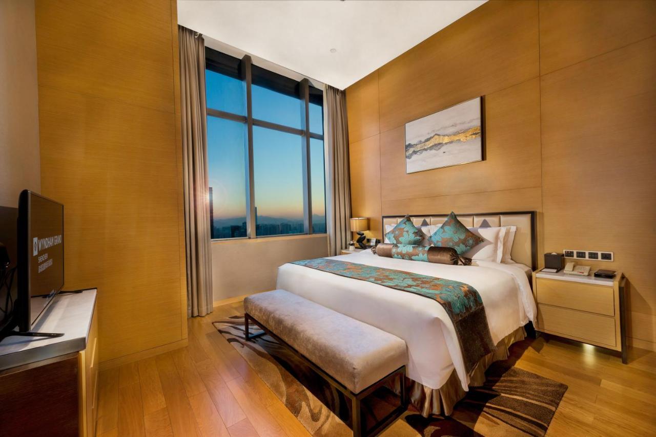 Shenzhen Futian Wyndham Grand Hotel Exterior photo