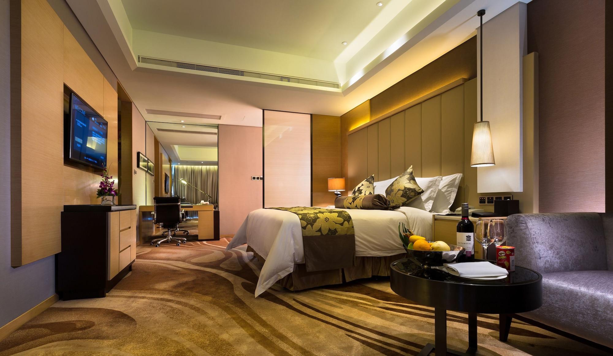 Shenzhen Futian Wyndham Grand Hotel Exterior photo