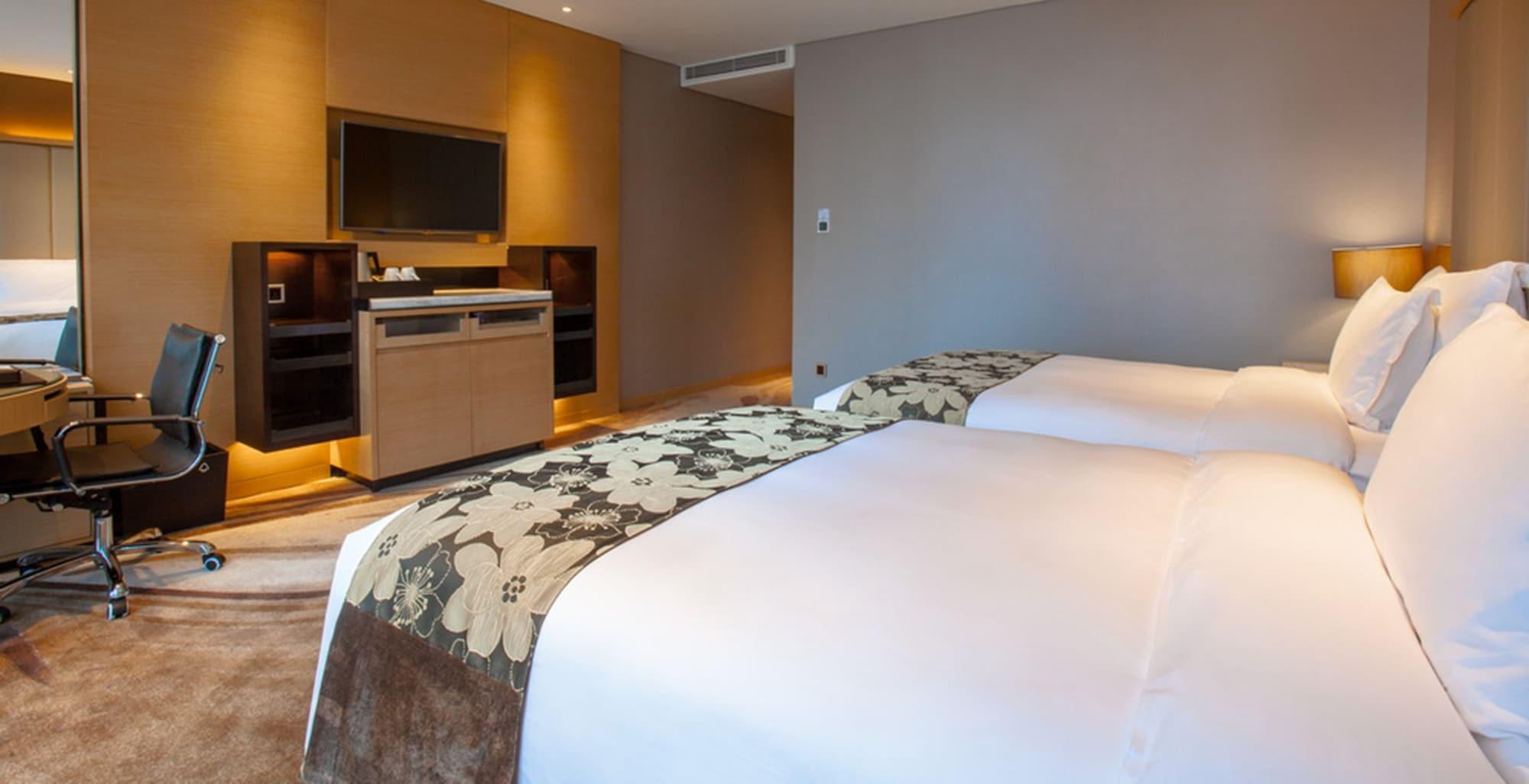 Shenzhen Futian Wyndham Grand Hotel Exterior photo