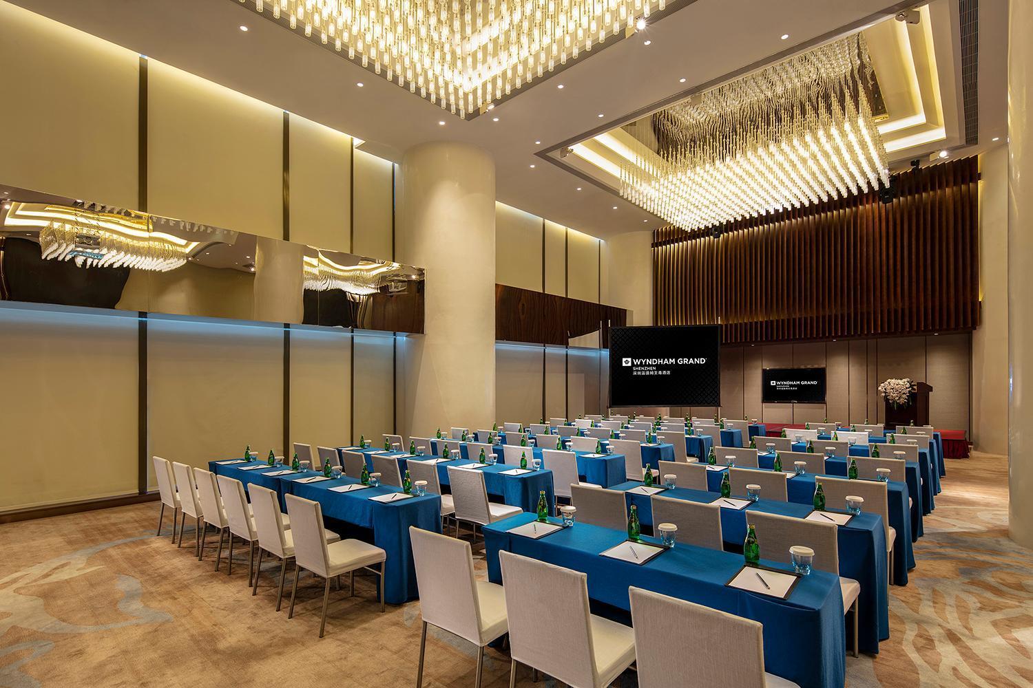 Shenzhen Futian Wyndham Grand Hotel Exterior photo