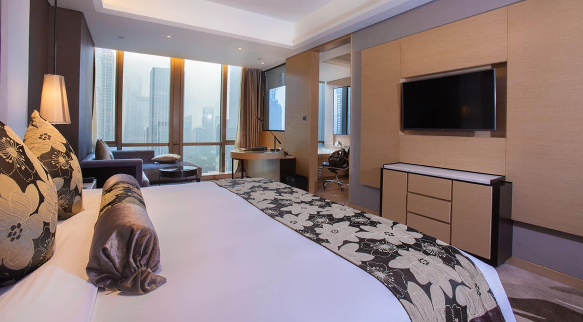 Shenzhen Futian Wyndham Grand Hotel Exterior photo