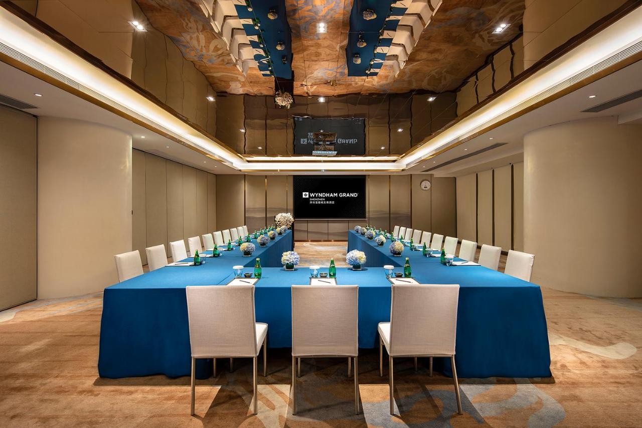 Shenzhen Futian Wyndham Grand Hotel Exterior photo
